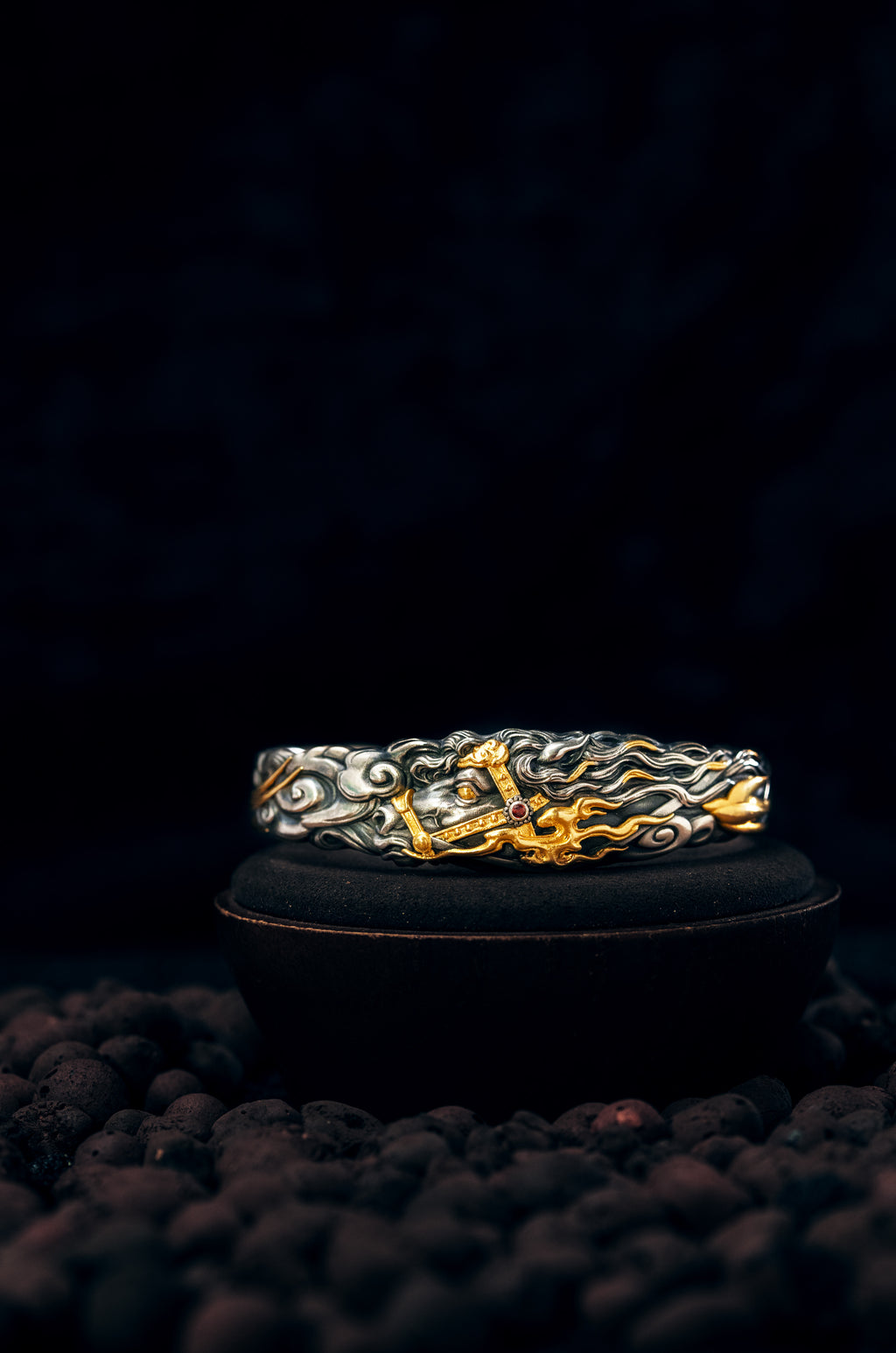Free Spirit Horse Bangle | S925 Silver & 24K Gold Plated | Tibetan Wind Horse Amulet | Spiritual Jewelry