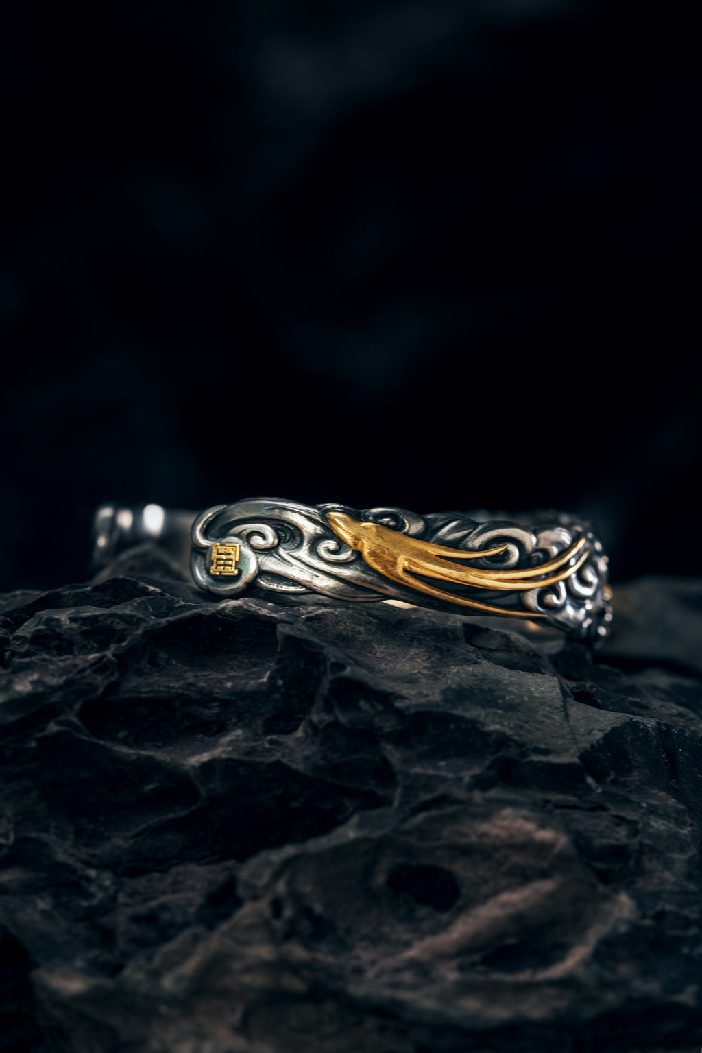 Free Spirit Horse Bangle | S925 Silver & 24K Gold Plated | Tibetan Wind Horse Amulet | Spiritual Jewelry
