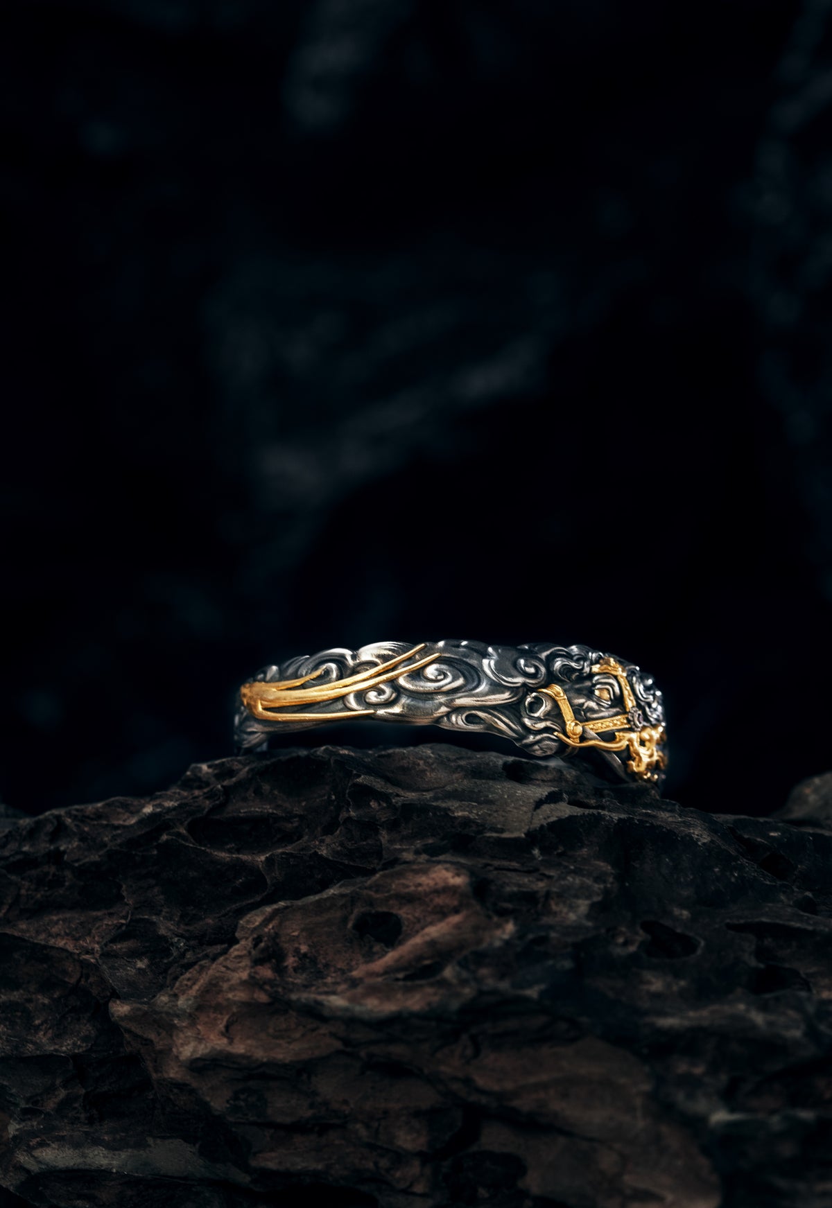 Free Spirit Horse Bangle | S925 Silver & 24K Gold Plated | Tibetan Wind Horse Amulet | Spiritual Jewelry