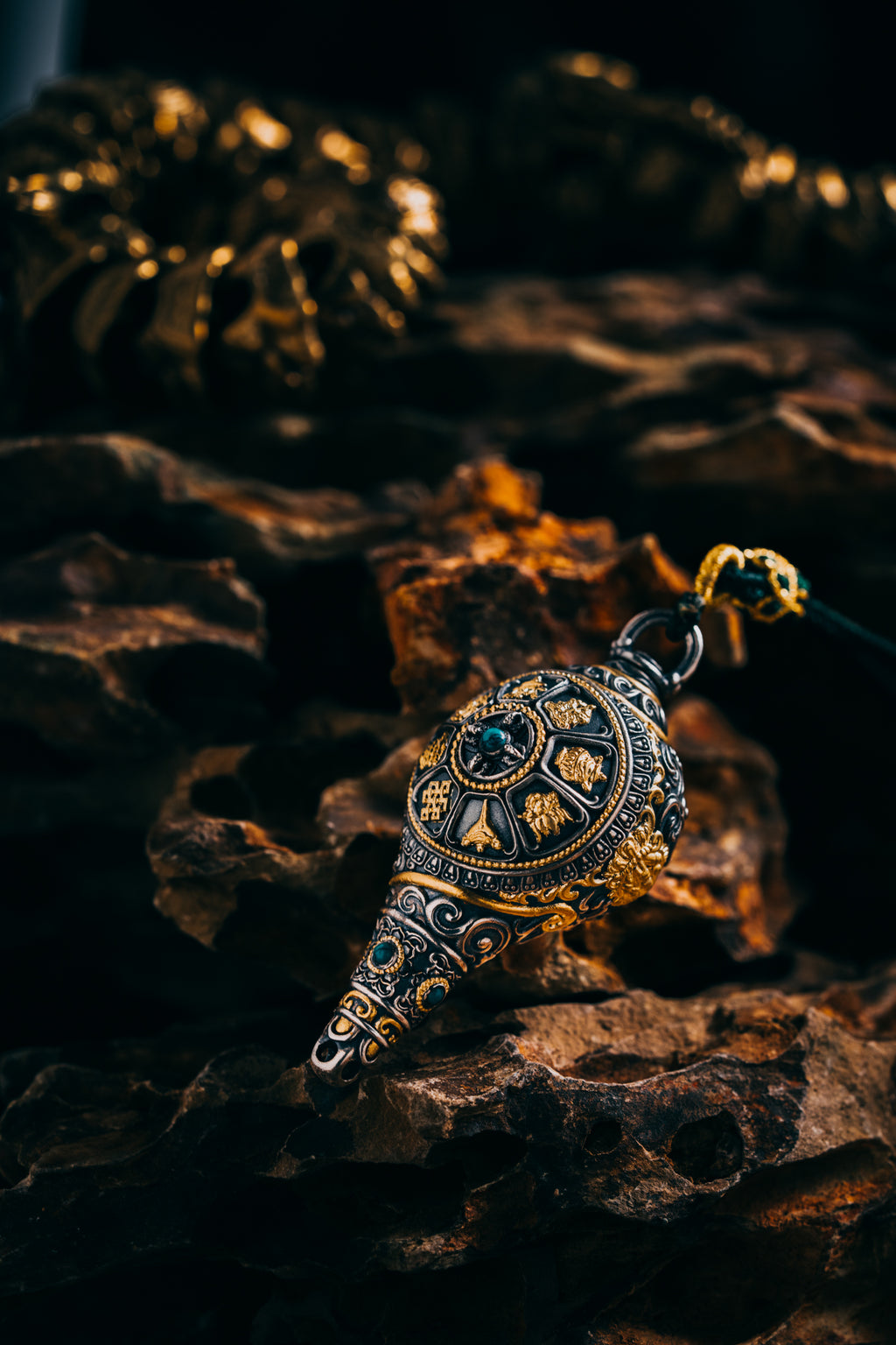 Dharma Conch Shell Silver Pendant | S925 & 24K Gold Plated | Tibetan Buddhist Jewelry | Eight Auspicious Symbols | Spiritual Gift